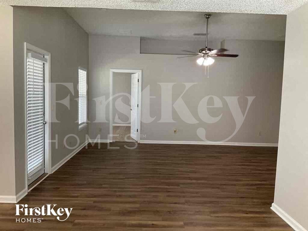 2225 Pierce Arrow Dr - Photo 7 of 18