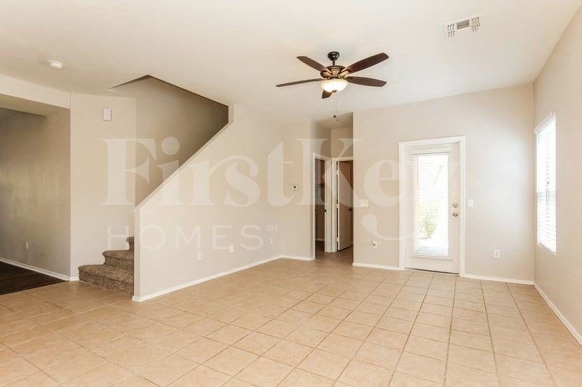 2127 S Luther - Photo 2 of 15