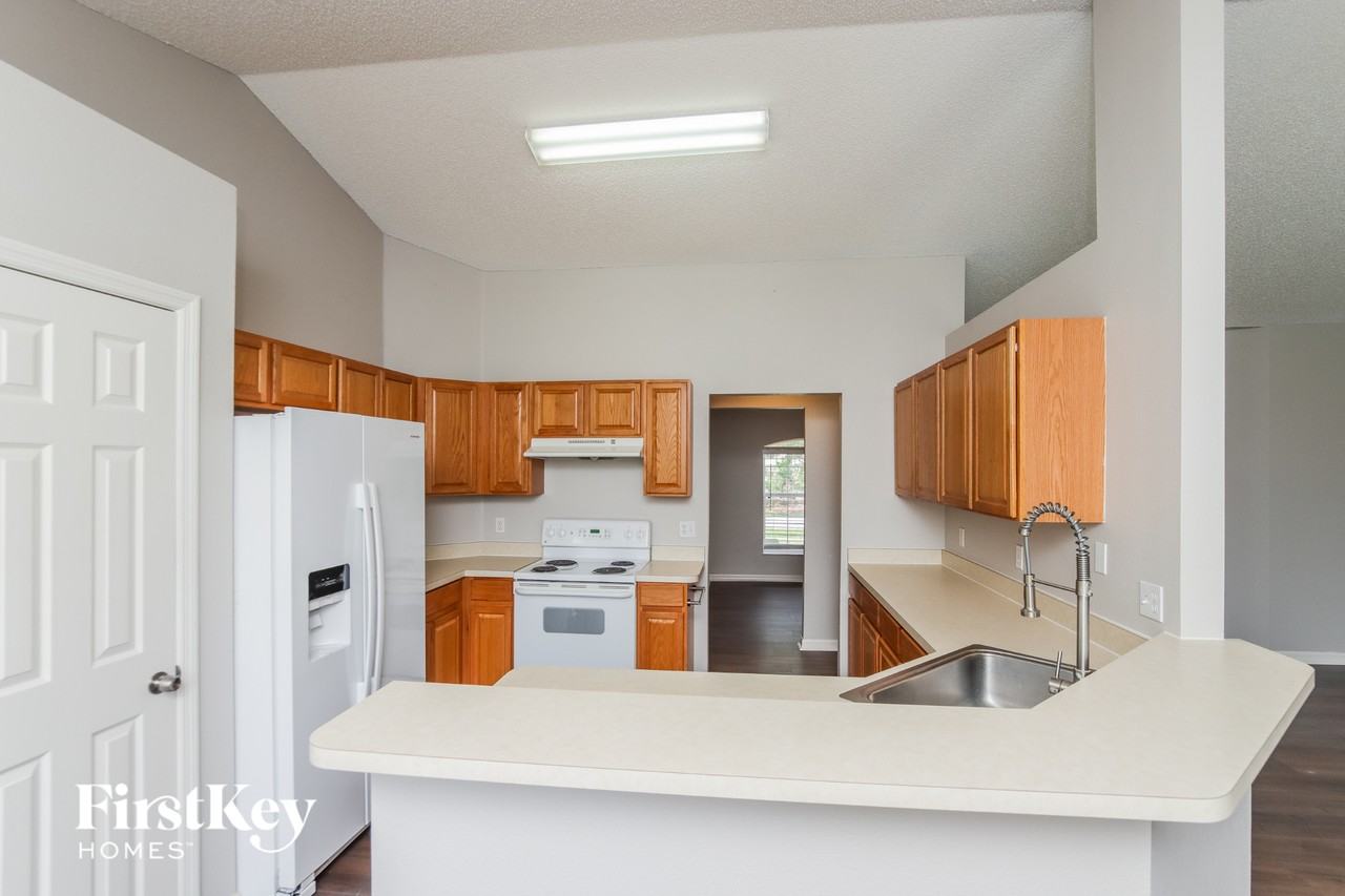 826 Tedder Rd Se - Photo 7 of 15