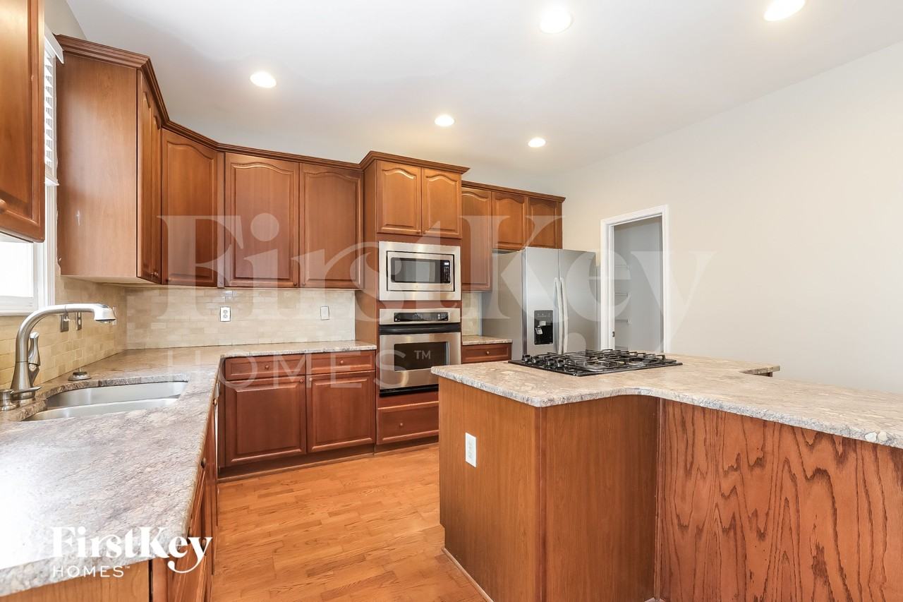 925 Havenstone Walk - Photo 4 of 15