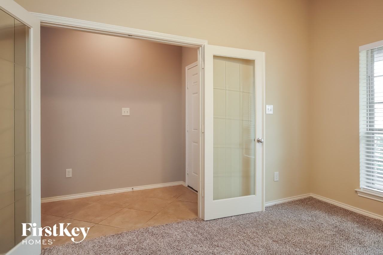 4127 Ponderosa Hills Ln - Photo 5 of 15