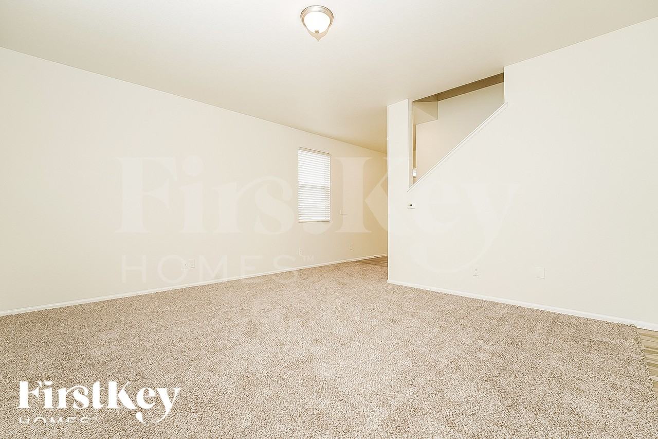 816 Draw St - Photo 3 of 15