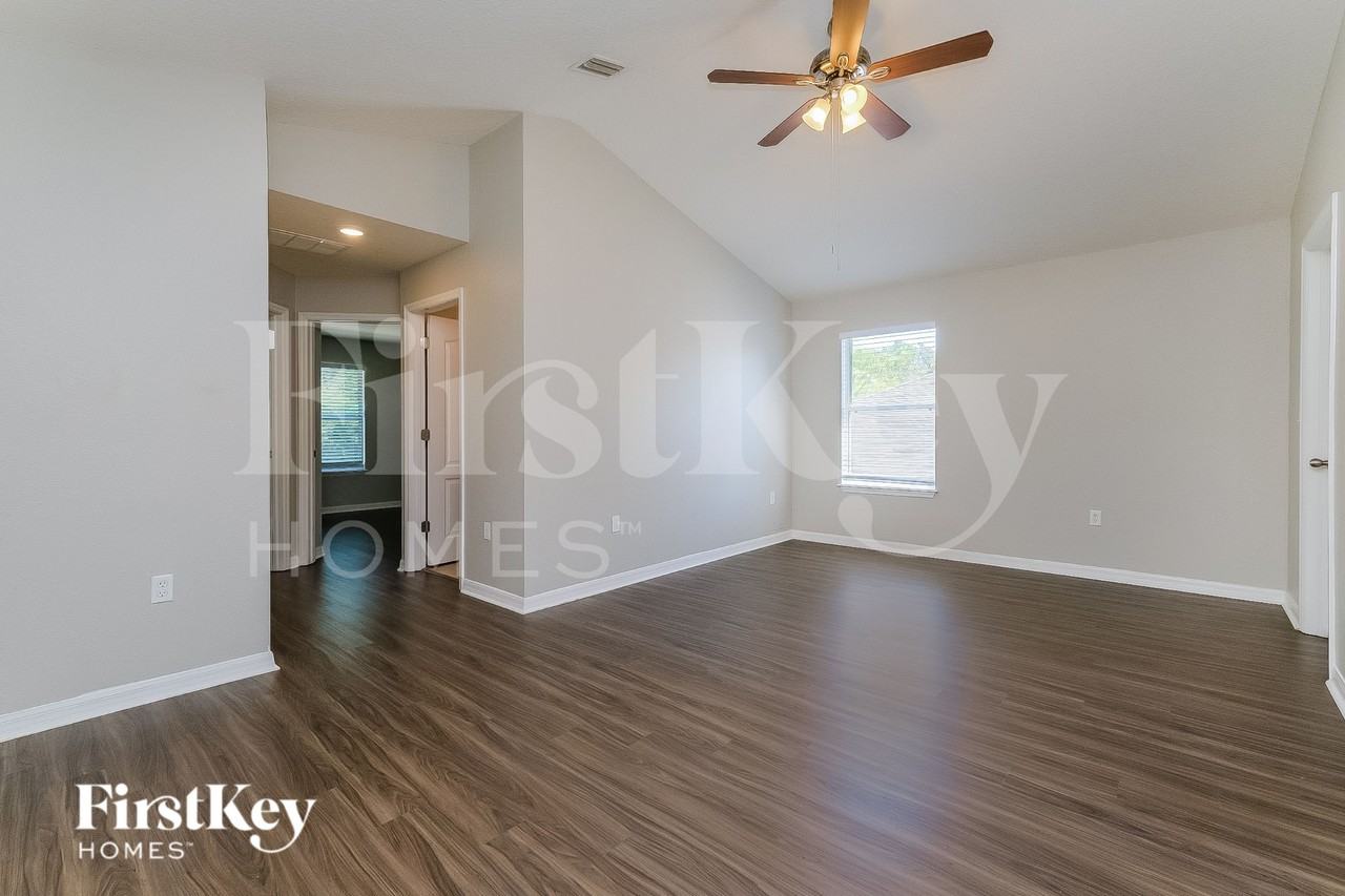 12050 Colony Lakes Blvd - Photo 7 of 15