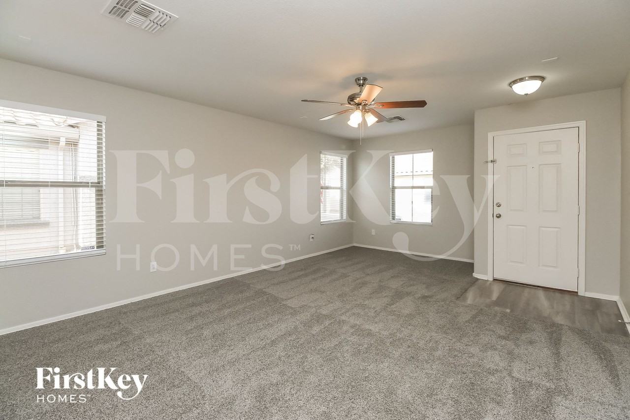 3741 E Jasper Dr - Photo 3 of 15