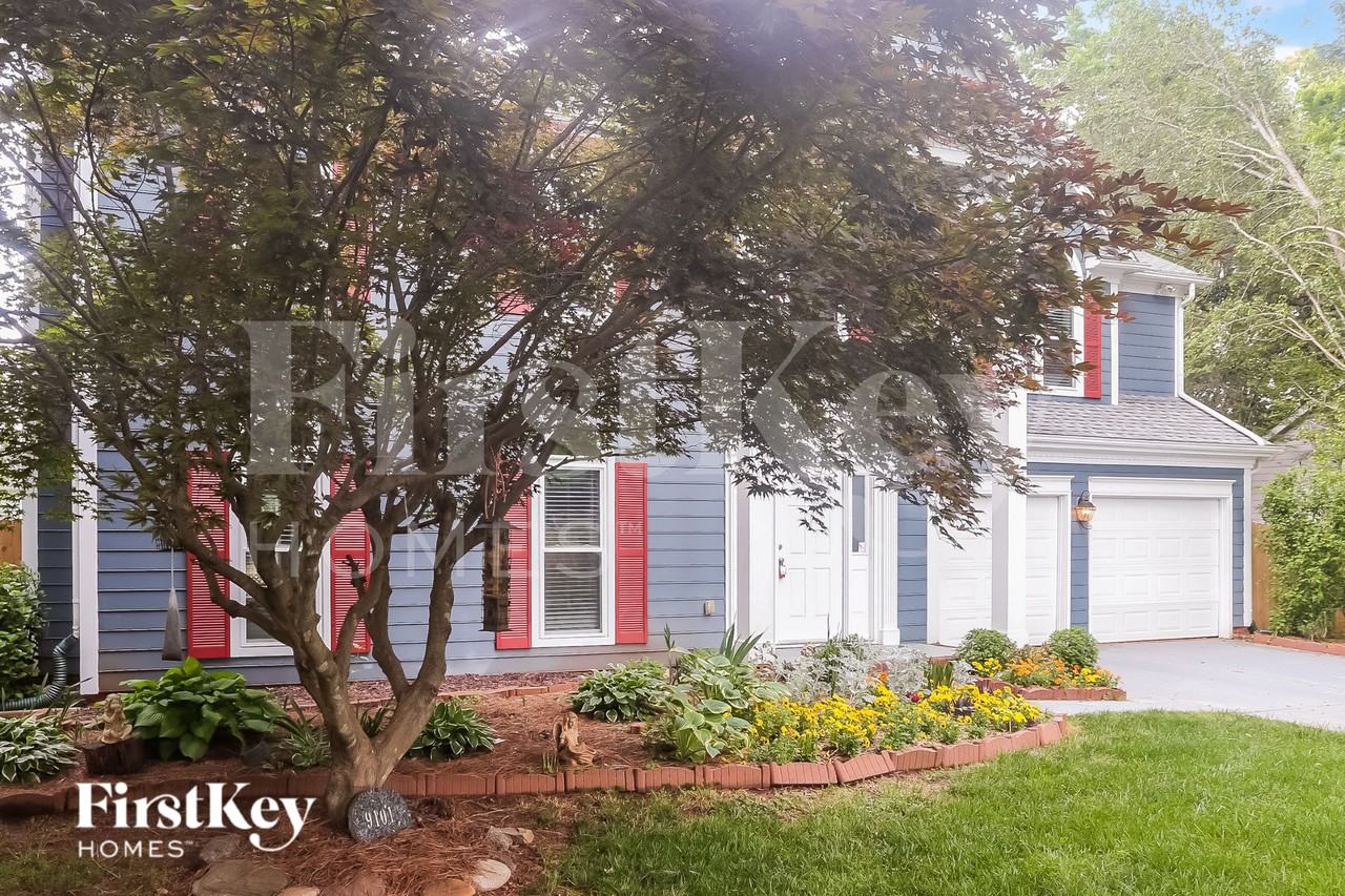 9101 Agnes Park Ln - Photo 3 of 15