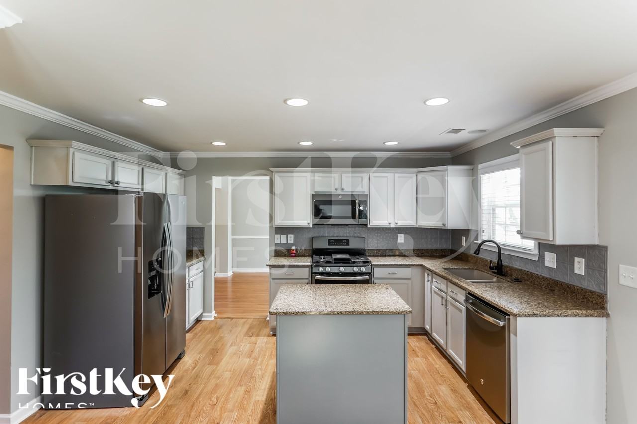 1551 Jesse Cronic Ct - Photo 6 of 15