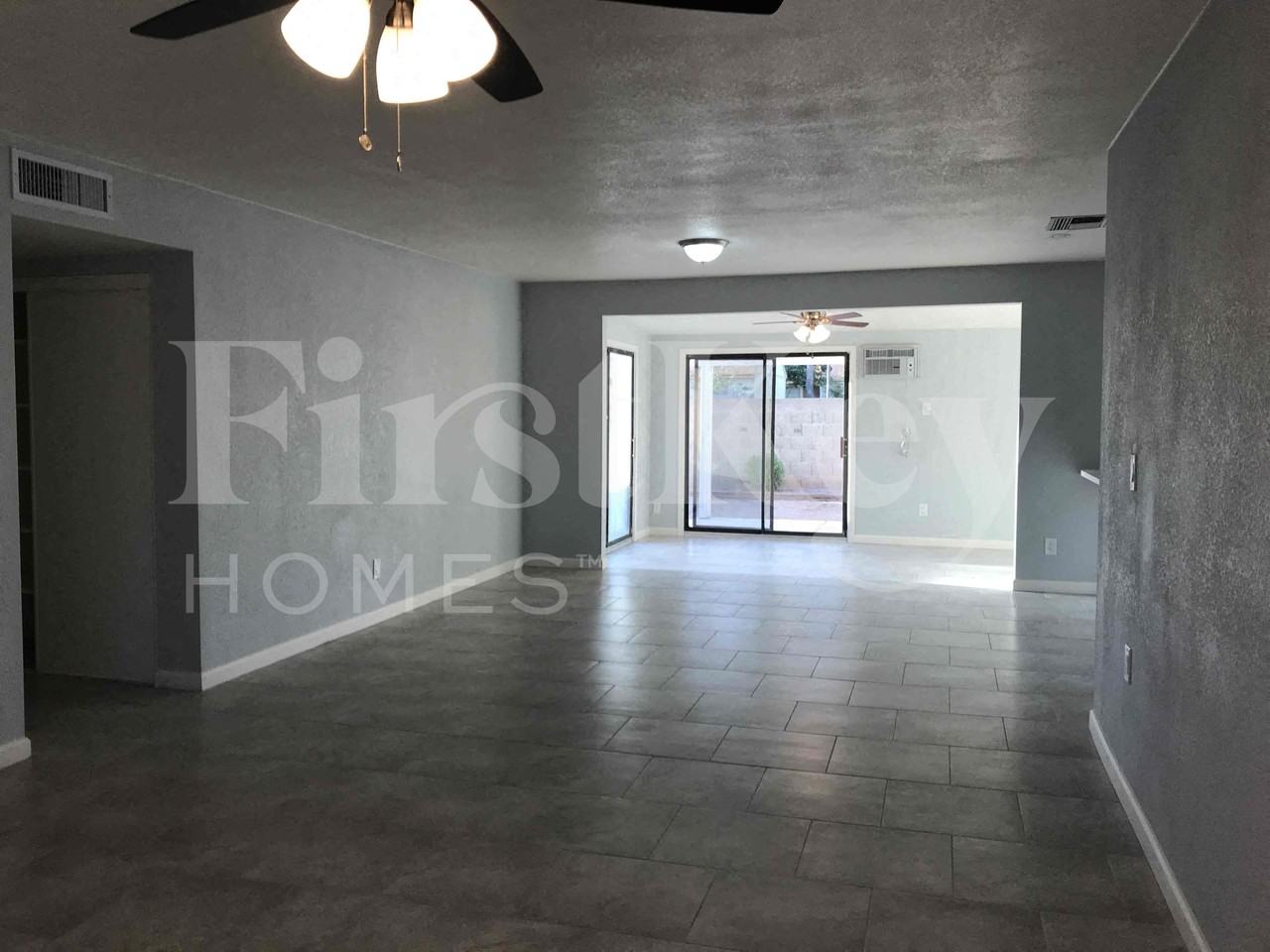 8923 W Harmont Dr - Photo 2 of 20