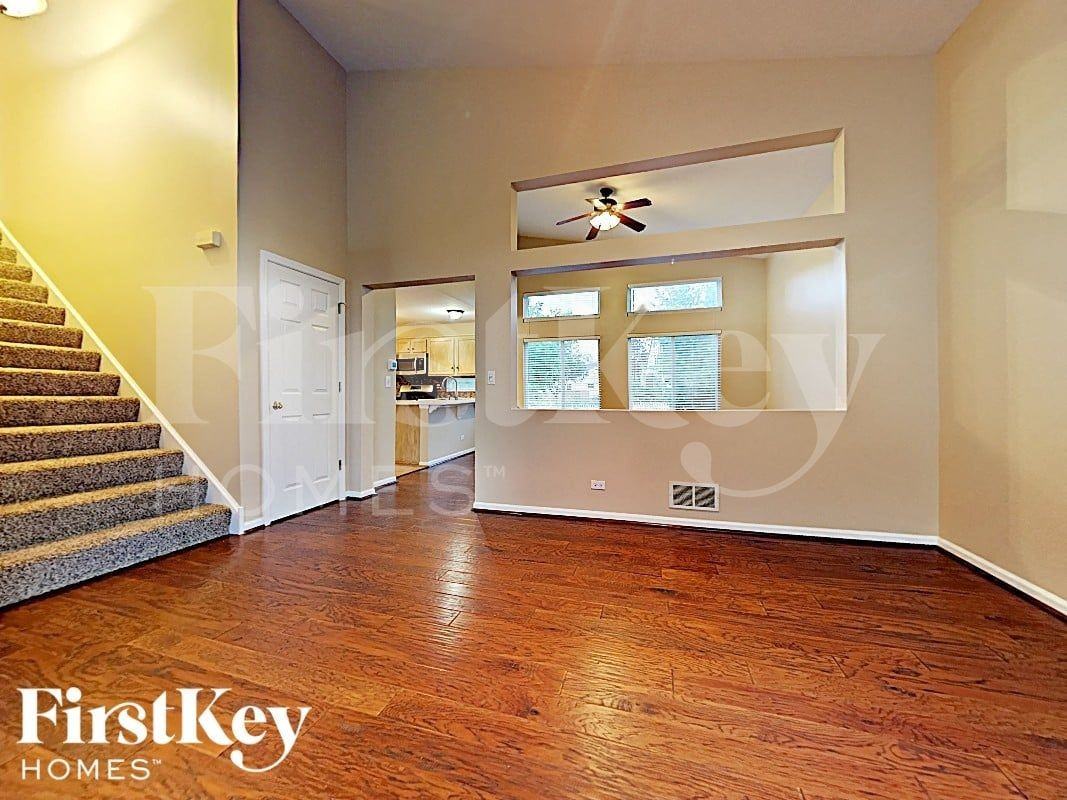 840 Taralon Trl - Photo 3 of 18