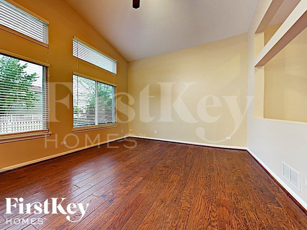 840 Taralon Trl - Photo 4 of 18