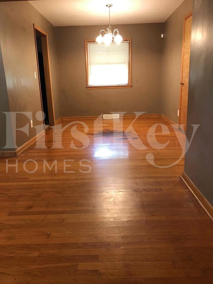 8316 Stark Ave - Photo 6 of 19