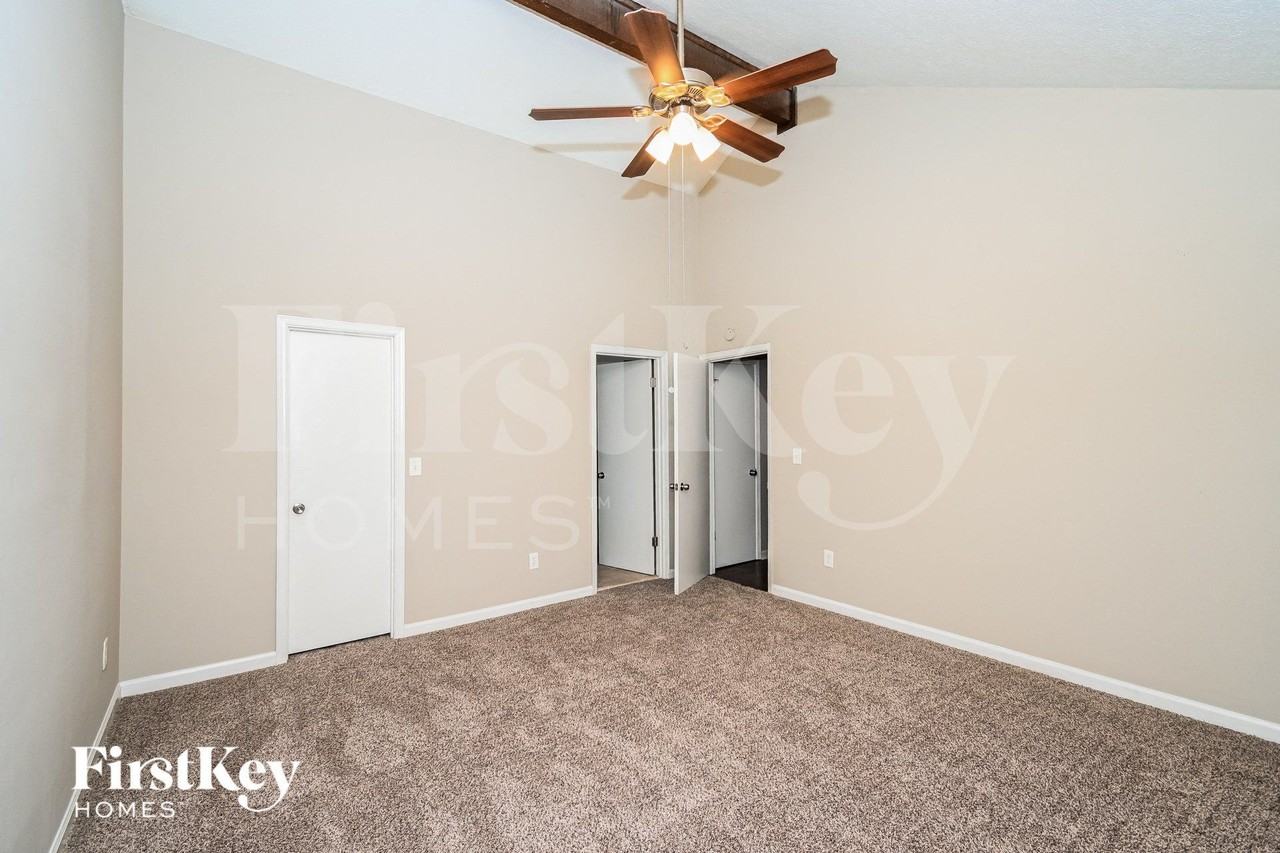 6668 Windwood Cir - Photo 6 of 15