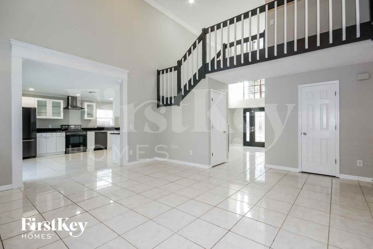 4212 Kipling Ave - Photo 3 of 15