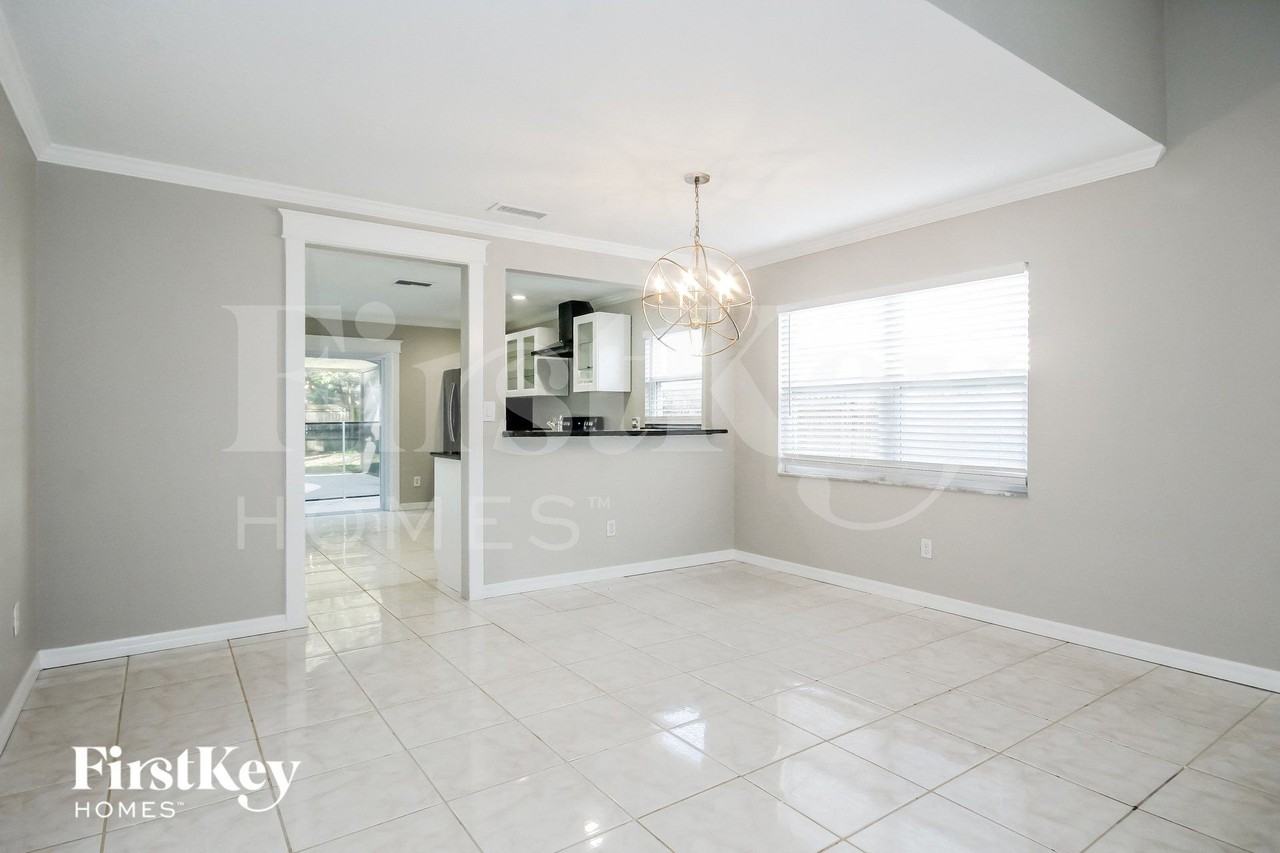 4212 Kipling Ave - Photo 4 of 15