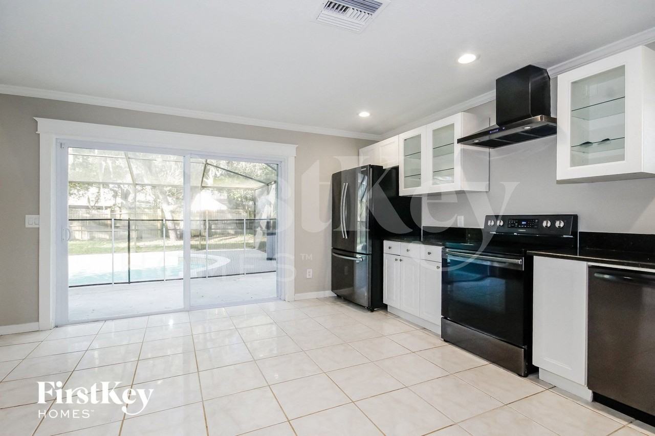 4212 Kipling Ave - Photo 5 of 15