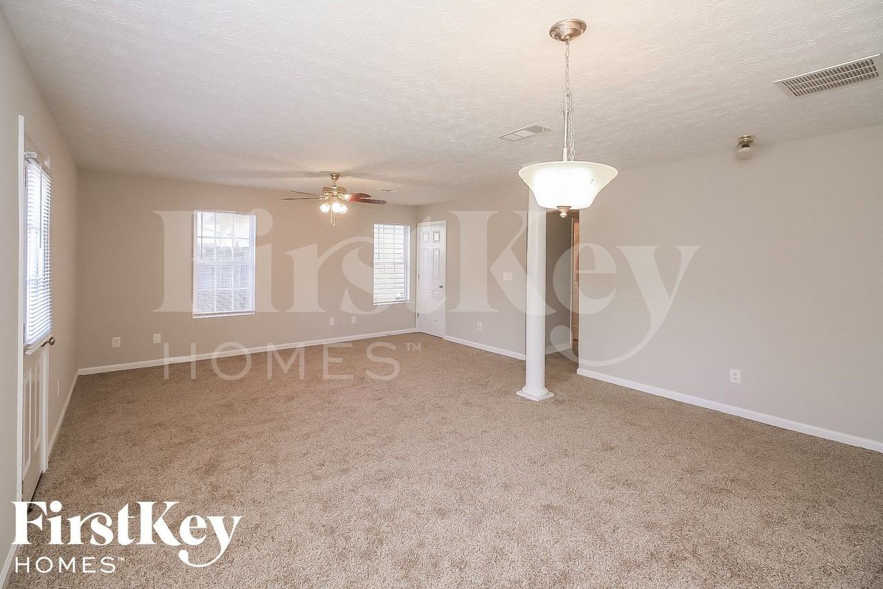 4035 Mission Way - Photo 3 of 15