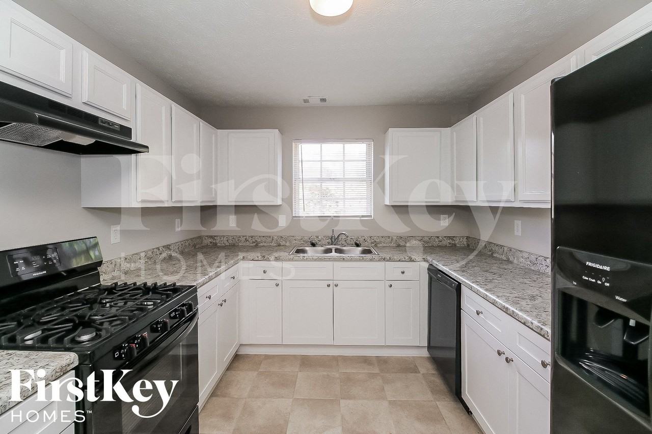 4035 Mission Way - Photo 6 of 15