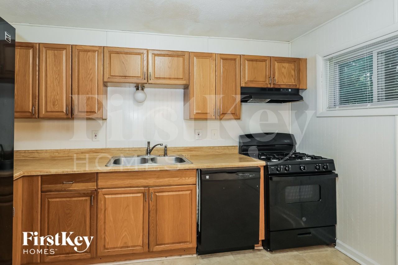 252 N Lake Dr - Photo 6 of 16