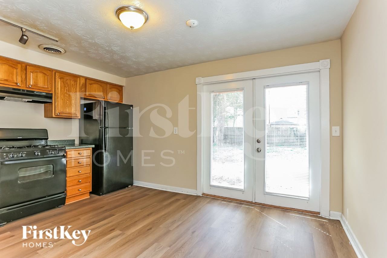 2426 Mill Creek Rd - Photo 6 of 16