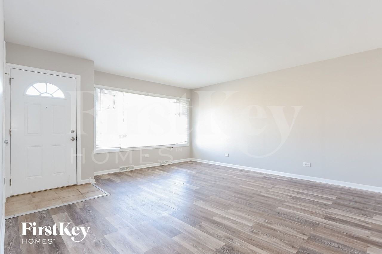 16342 Evans Ave - Photo 2 of 15