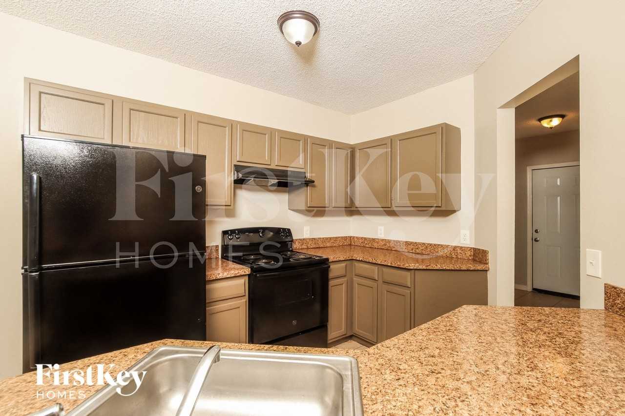 150 Empress Ave - Photo 6 of 15