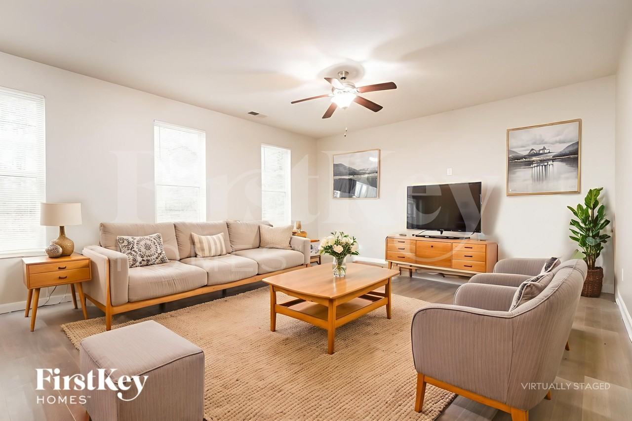 148 Daisy Cir - Photo 3 of 19