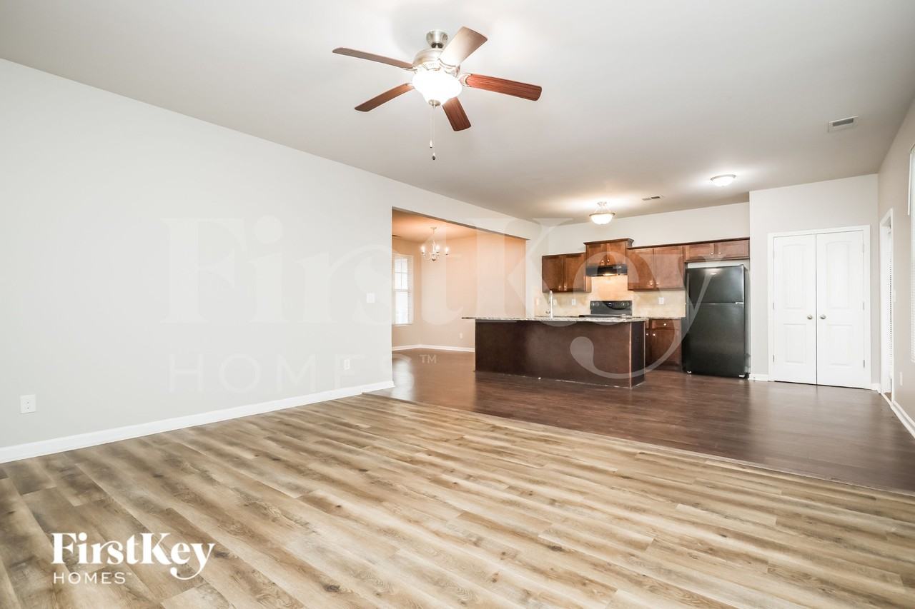 148 Daisy Cir - Photo 4 of 19