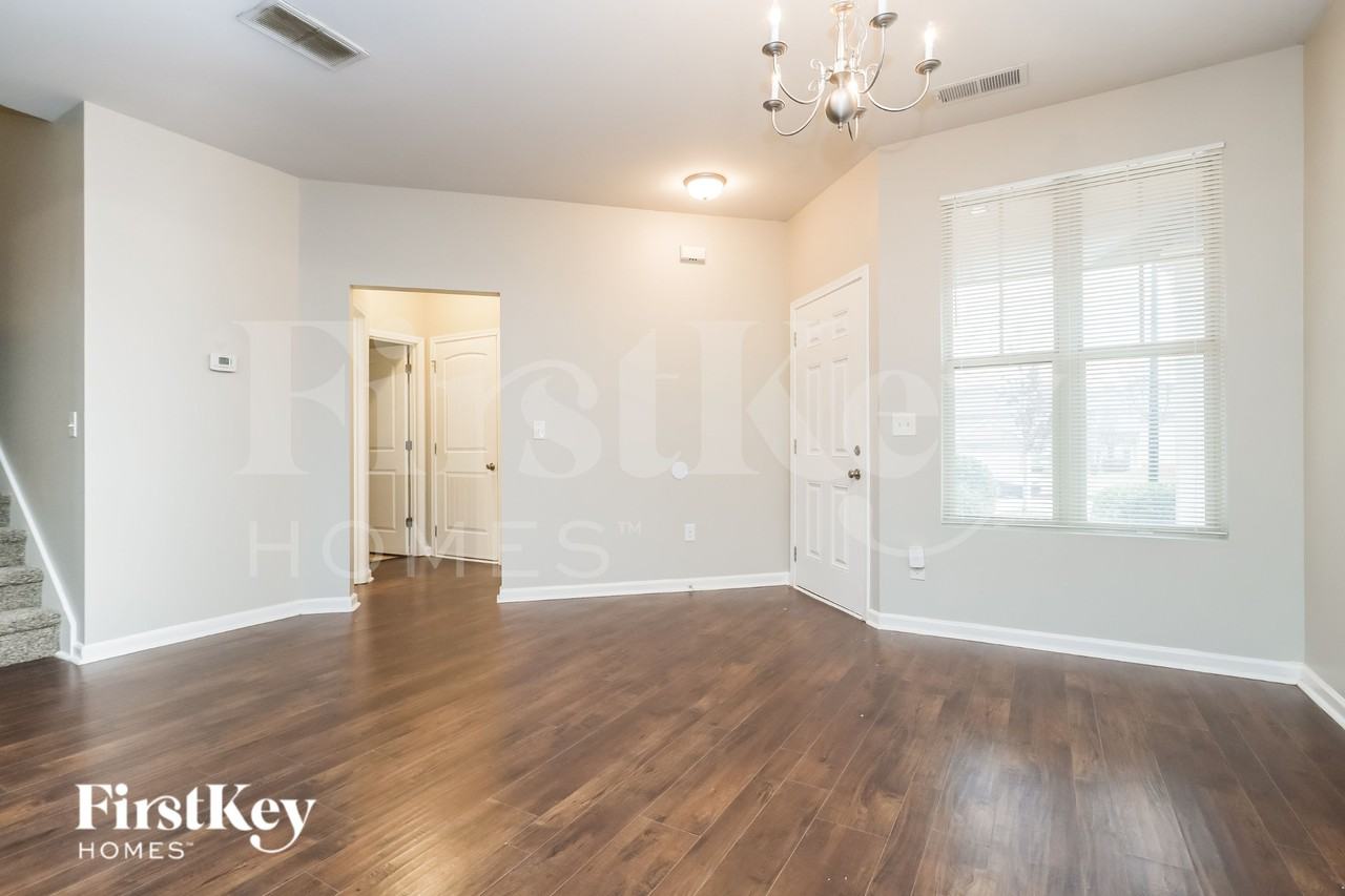 148 Daisy Cir - Photo 5 of 19