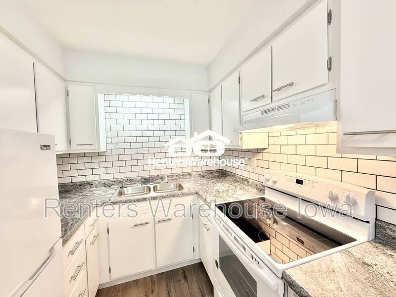 211 S Green St #1 - Photo 2 of 16