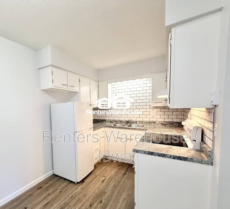 211 S Green St #4 - Photo 2 of 16