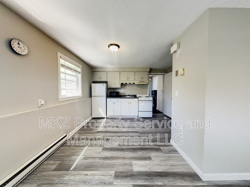 51 Glenwood Dr - Photo 4 of 15