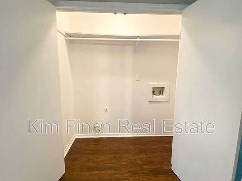 3845 Shadow Oaks Pkwy - Photo 4 of 18