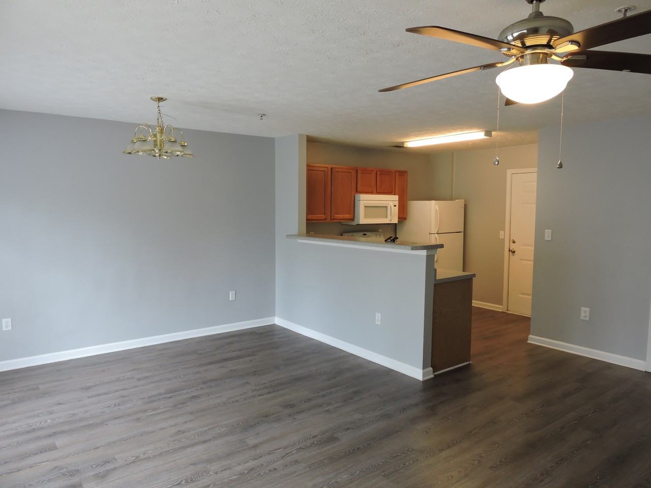 201 Swaying Pine Ct - Photo 4 of 18