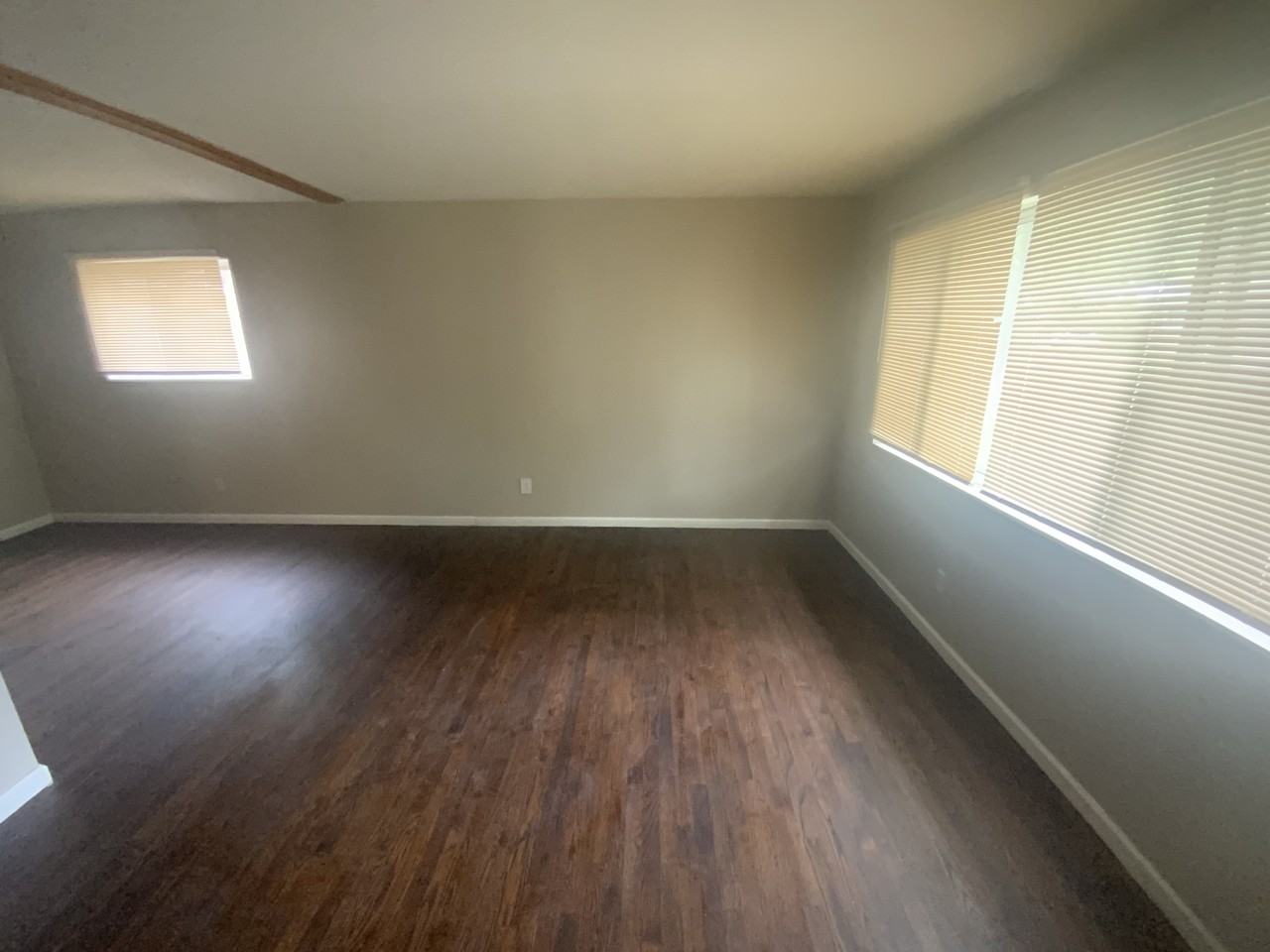 1139 Prigge Ave - Photo 3 of 9