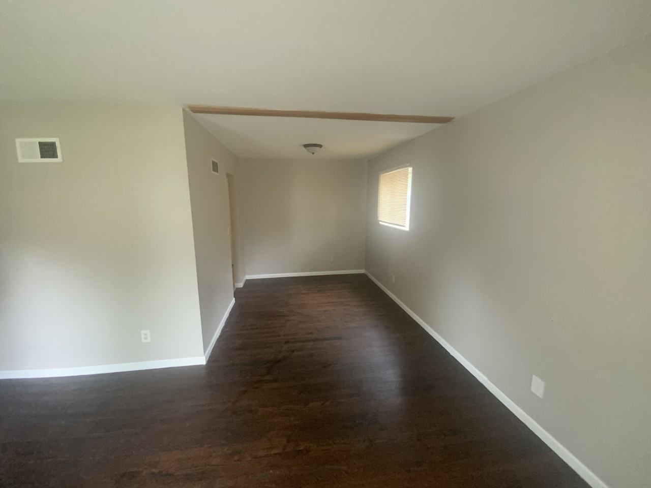 1139 Prigge Ave - Photo 4 of 9