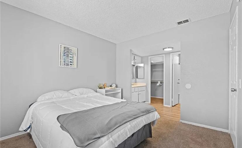 3732 Oak Creek Dr - Photo 4 of 12