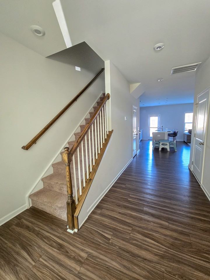 3405 Oak Pass Dr - Photo 2 of 21