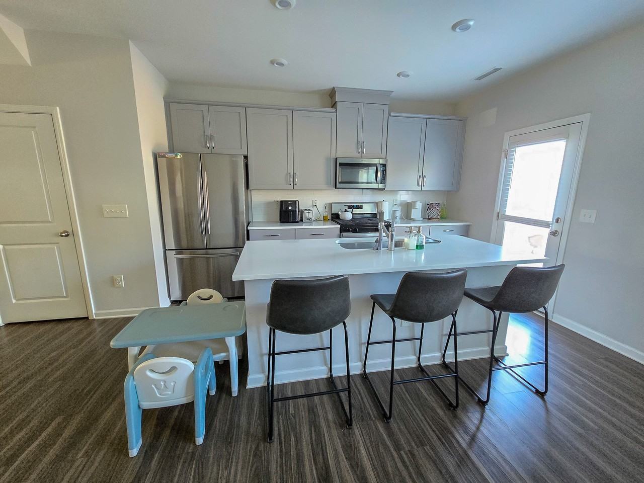 3405 Oak Pass Dr - Photo 4 of 21