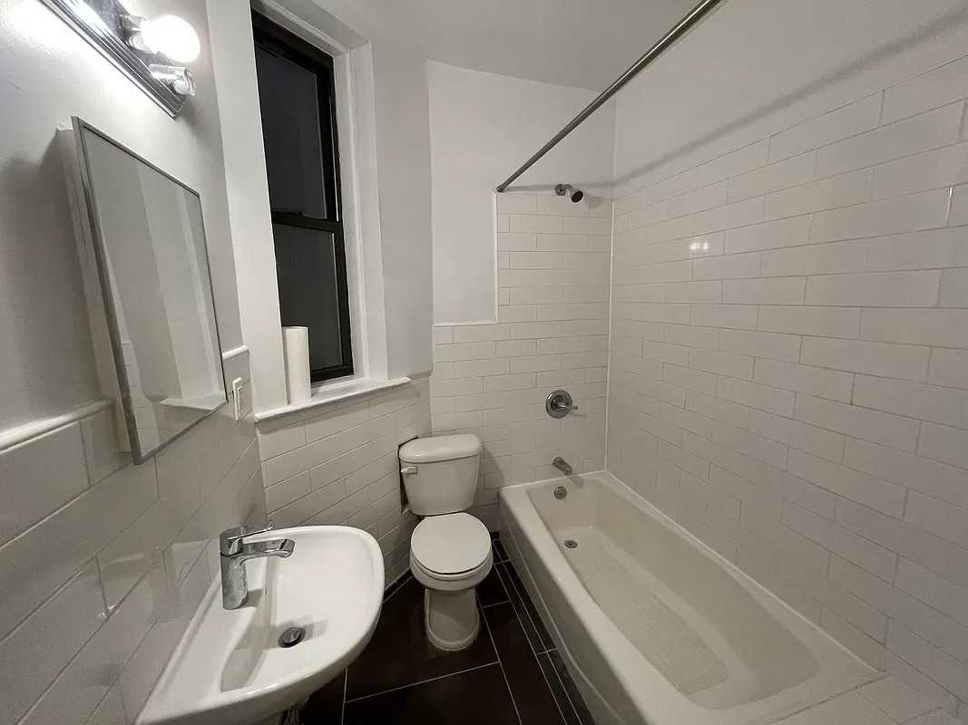 357 Sterling Pl - Photo 4 of 4