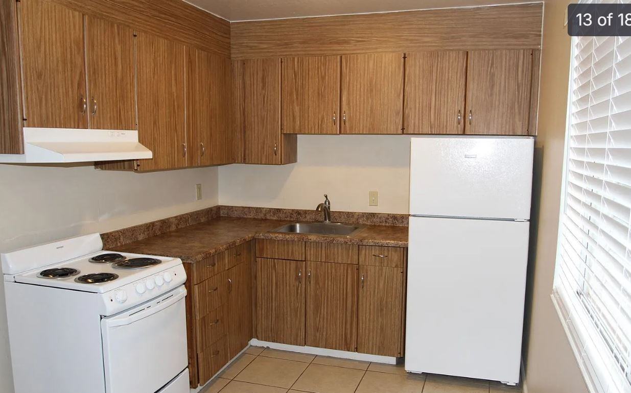 544 N 4Th St - Photo 2 of 9