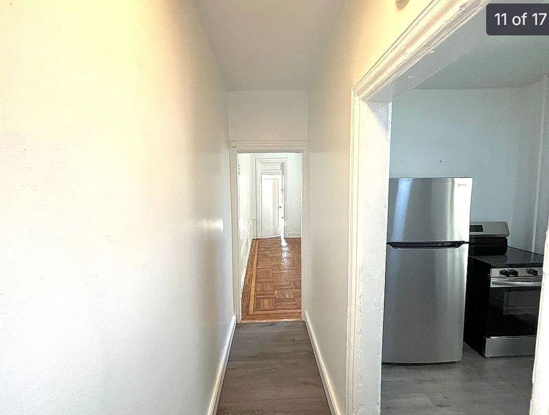 952 Saint Marks Ave - Photo 6 of 7