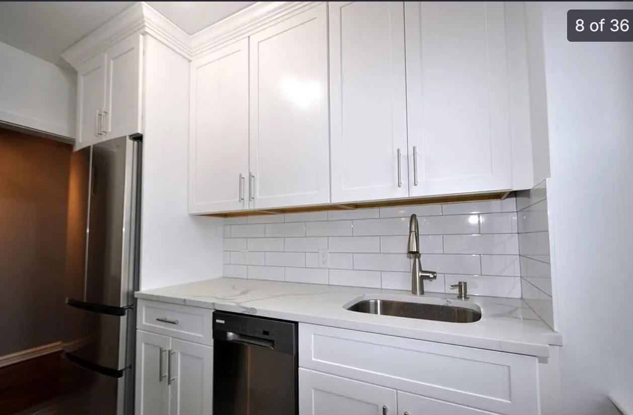 190 Garth Rd - Photo 4 of 10