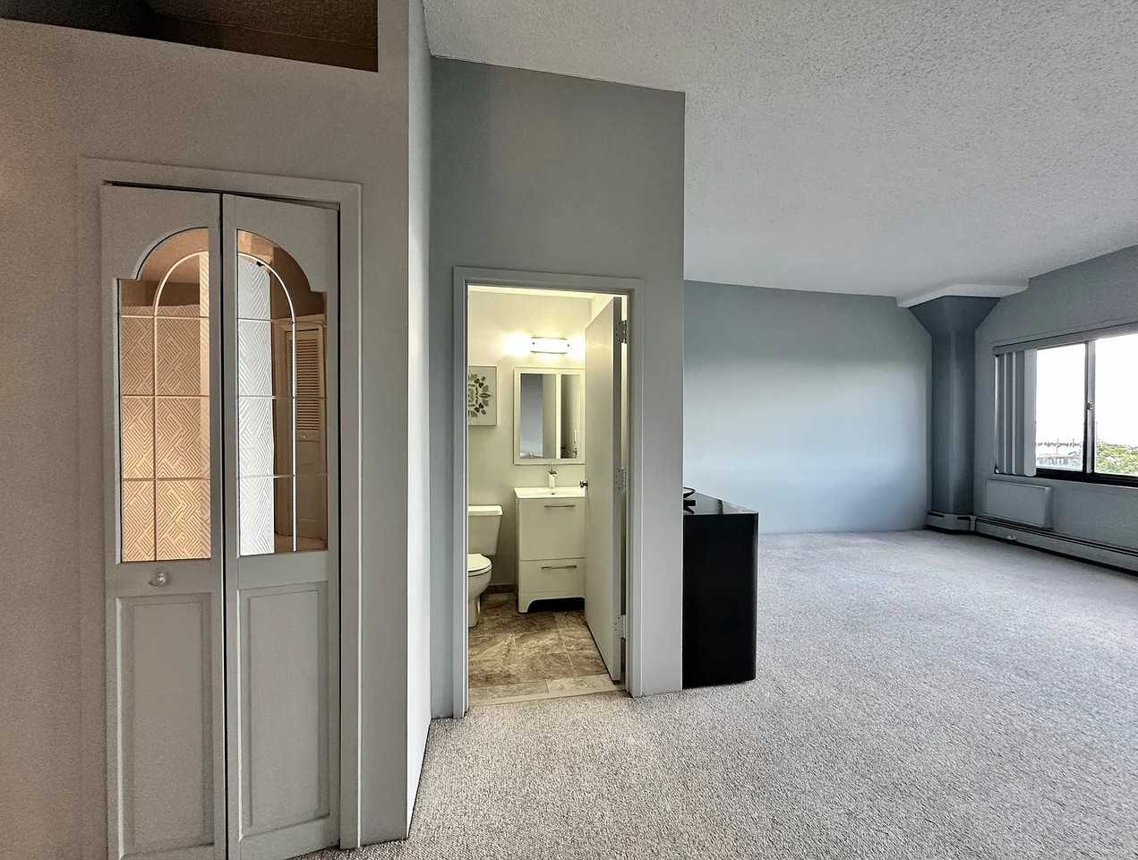 10 Bay Street Lndg #2B - Photo 4 of 12