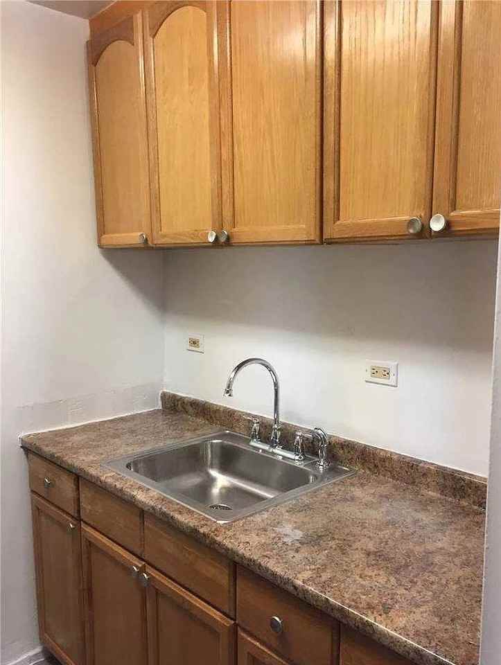 1805 215th St #3C - Photo 3 of 7