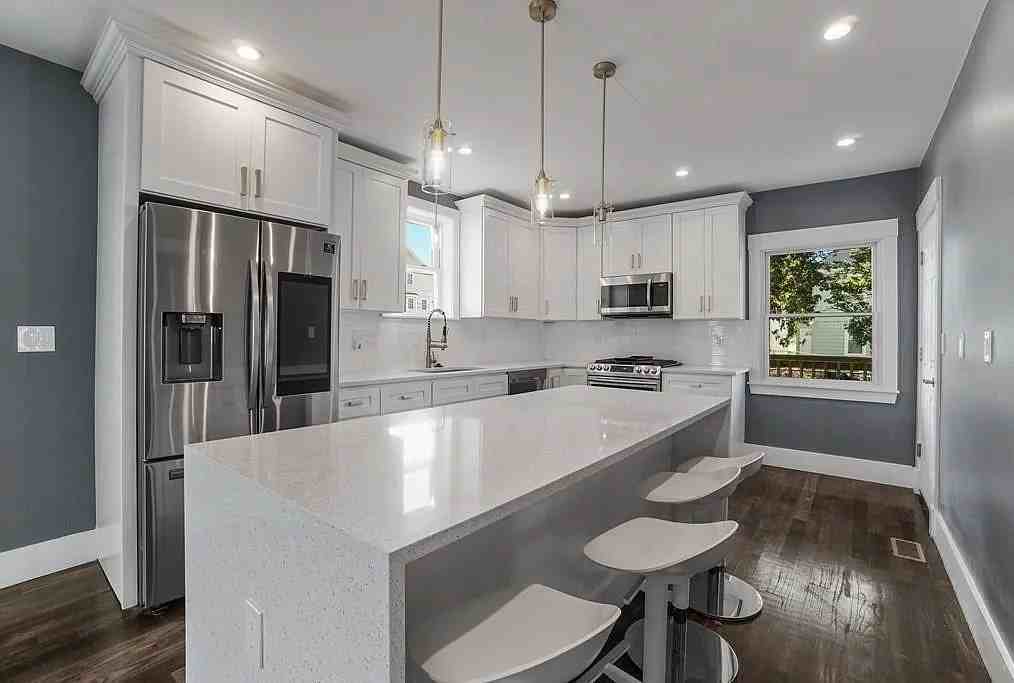 19 Harrison St #1 - Photo 6 of 18