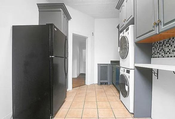 2727 Crescent St #2 - Photo 3 of 18