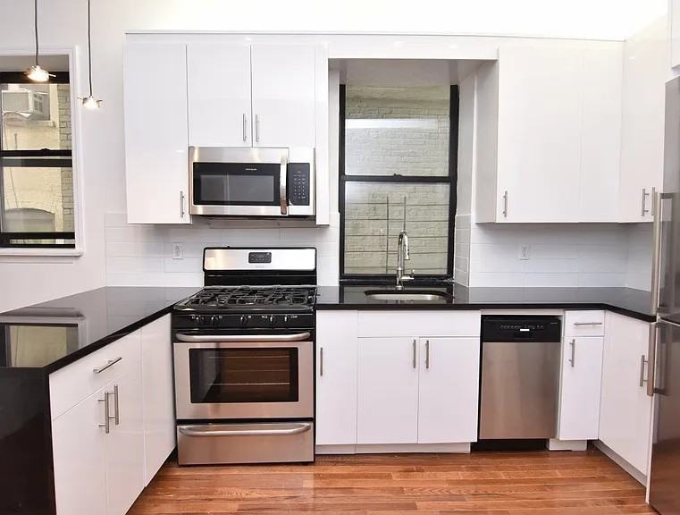 110 Saint Nicholas Ave #3B - Photo 2 of 8