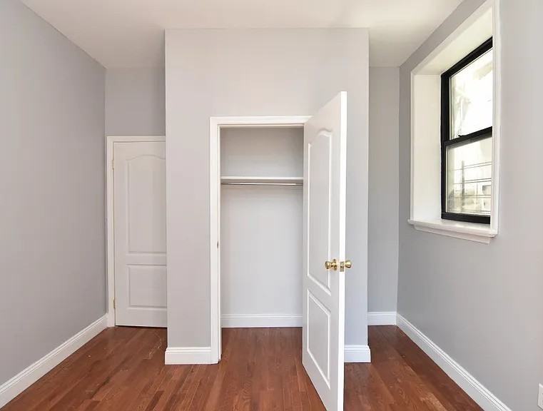 110 Saint Nicholas Ave #3B - Photo 5 of 8