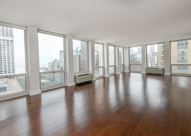 111 E Chestnut St #30K - Photo 4 of 15