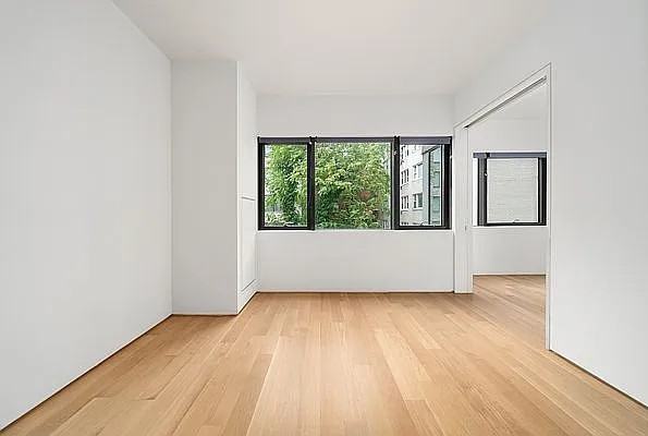 123 3rd Ave #3D - Photo 2 of 11