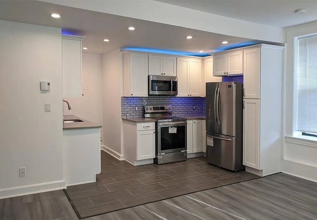 140 Chestnut St #601 - Photo 2 of 16